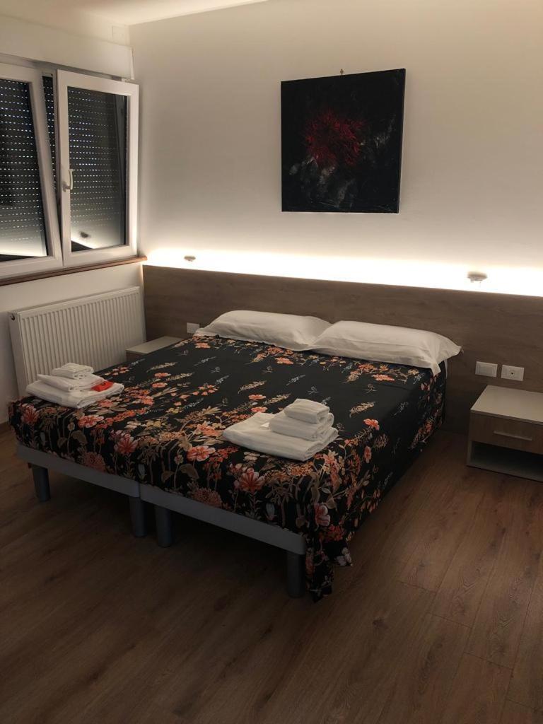 Locanda Rossa Hotell Romans di Varmo Exteriör bild